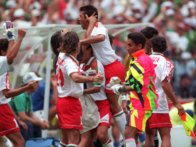 GRAIL Umbro Mexico 1994 Away Jersey Mens Size S