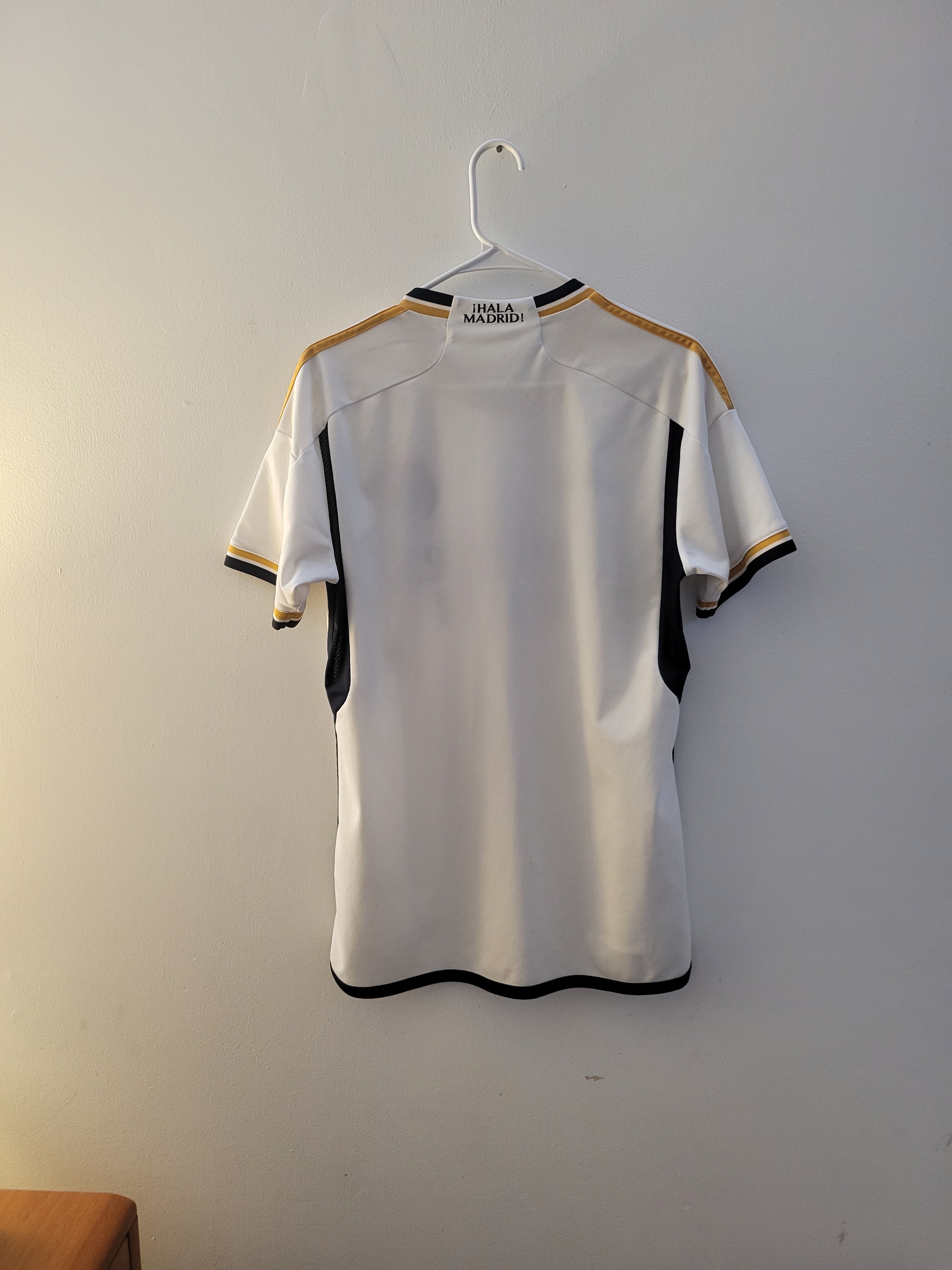 Adidas Real Madrid 2023/24 Home Jersey Mens Size M